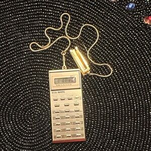 VINTAGE SHARP POCJET CALCULATOR EL-8061 GOLD